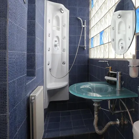 Apartment White Tower Family With Jacuzzi - Perfect Hospitality Thessaloniki